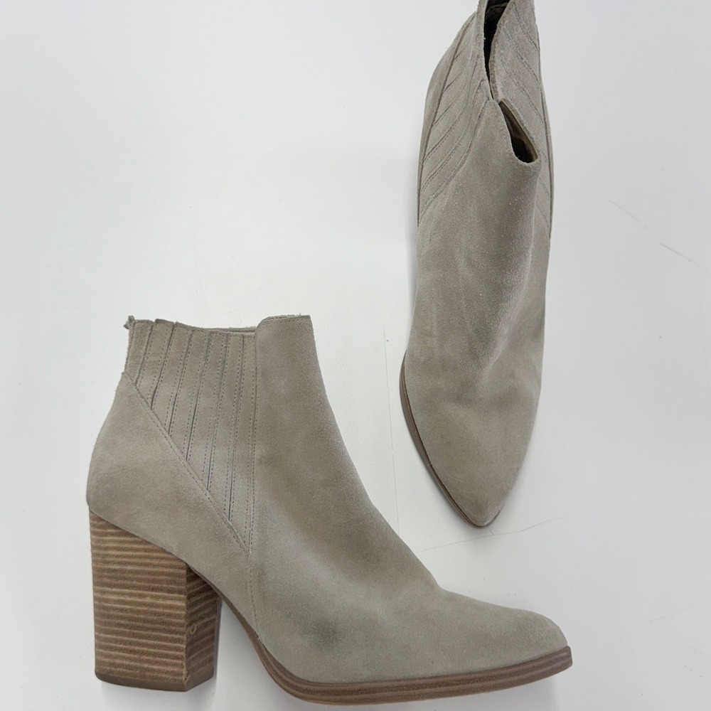 Marc Fisher Ankle Boots Women‎ 8.5M Taupe Suede Block Heel Pointed Toe